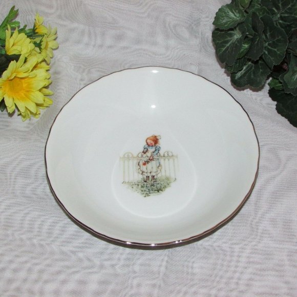 Holly Hobbie Girl With Rose Vintage Limited Edition Porcelain Soup Bowl Dish - Picture 1 of 6
